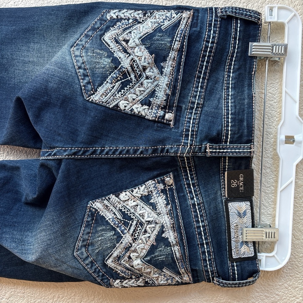 Grace in LA Dark Blue Boot Cut Jeans with Embroidered Details Size 26 - NWT - Picture 2 of 7